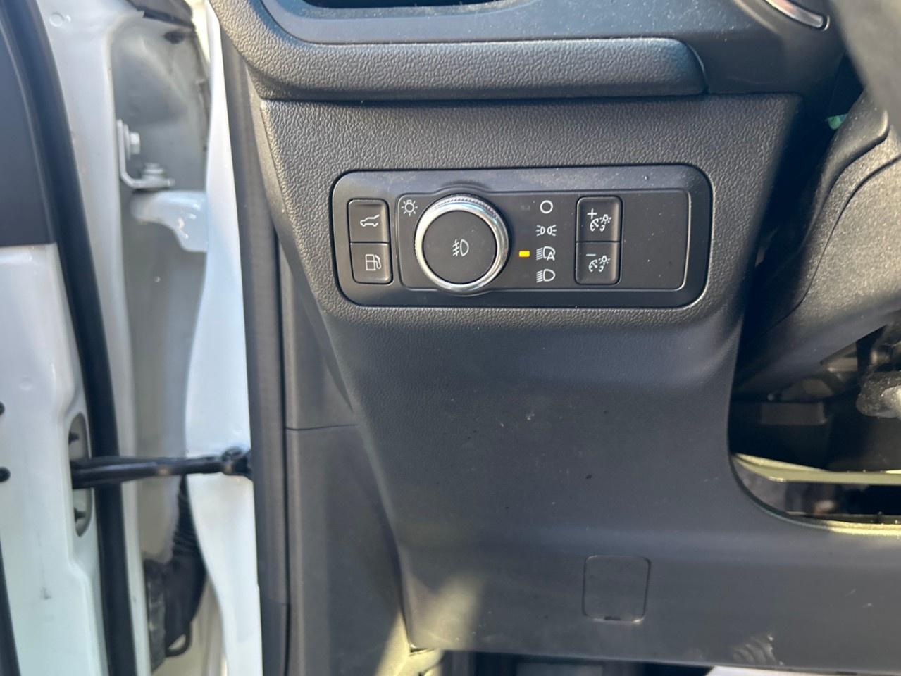 2022 Ford Escape Titanium Hybrid AWD Photo
