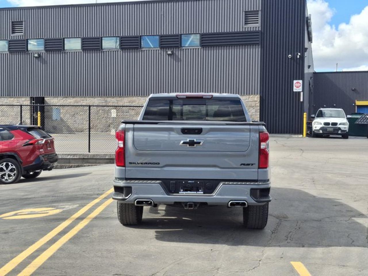 2024 Chevrolet Silverado 1500 RST Crew 4X4 | 6.2L | Leather | Sunroof | Max Trailer Pkg | Active Exhaust | 360 Camera and More ! Photo