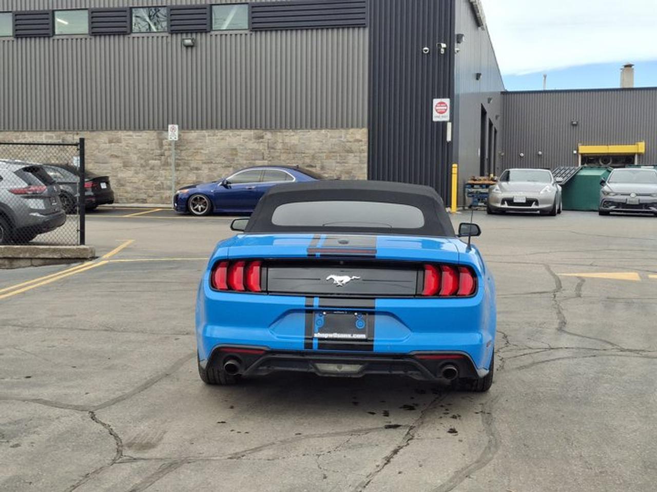 2022 Ford Mustang EcoBoost Premium | Leather | Nav | Cooled + Heated Seats | Adaptive Cruise | CarPlay and More ! Photo