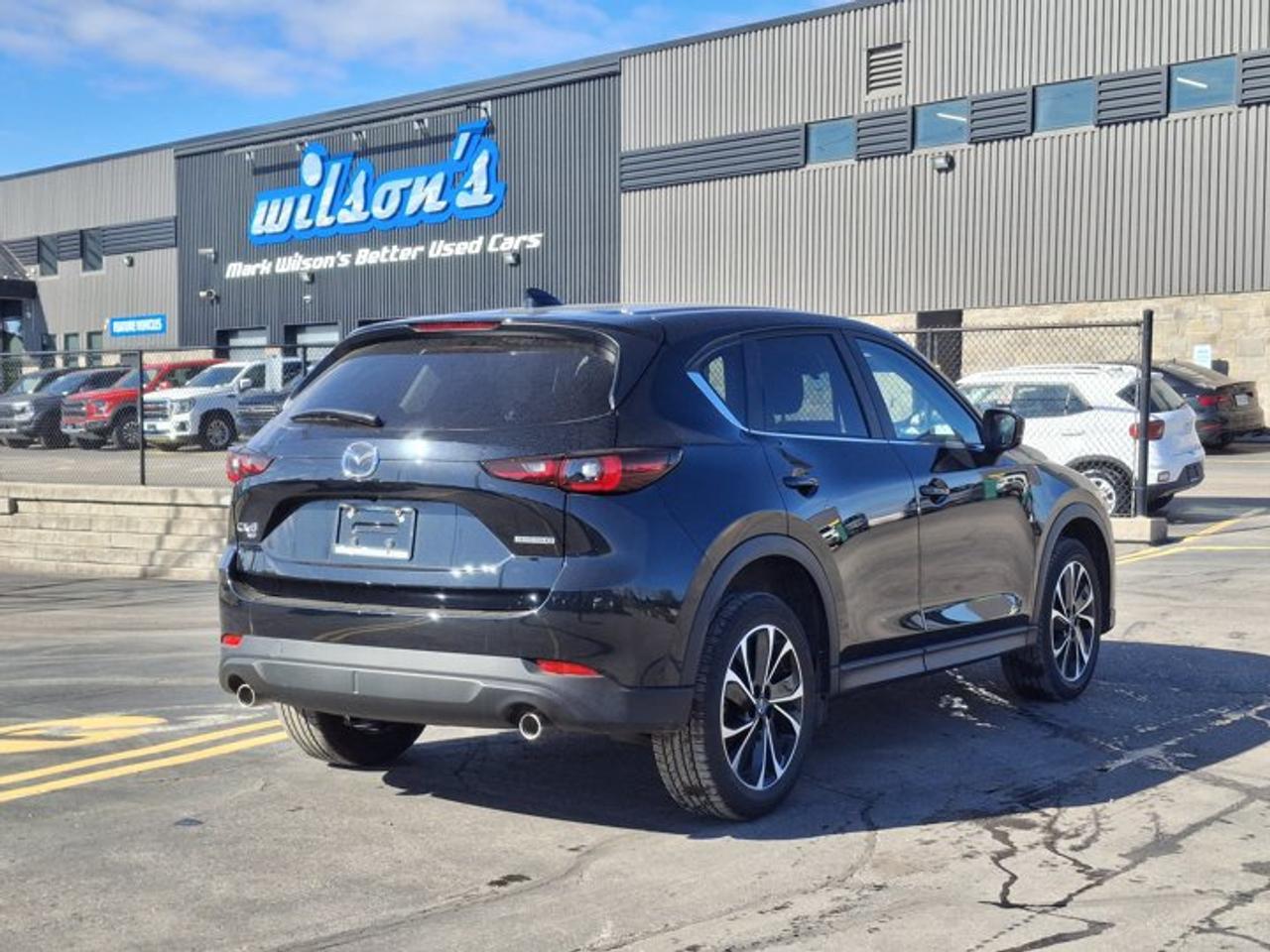 2024 Mazda CX-5 GS AWD | Sunroof | Leatherette | Adaptive Cruise | Heated Wheel + Seats | CarPlay + Android and More Photo4