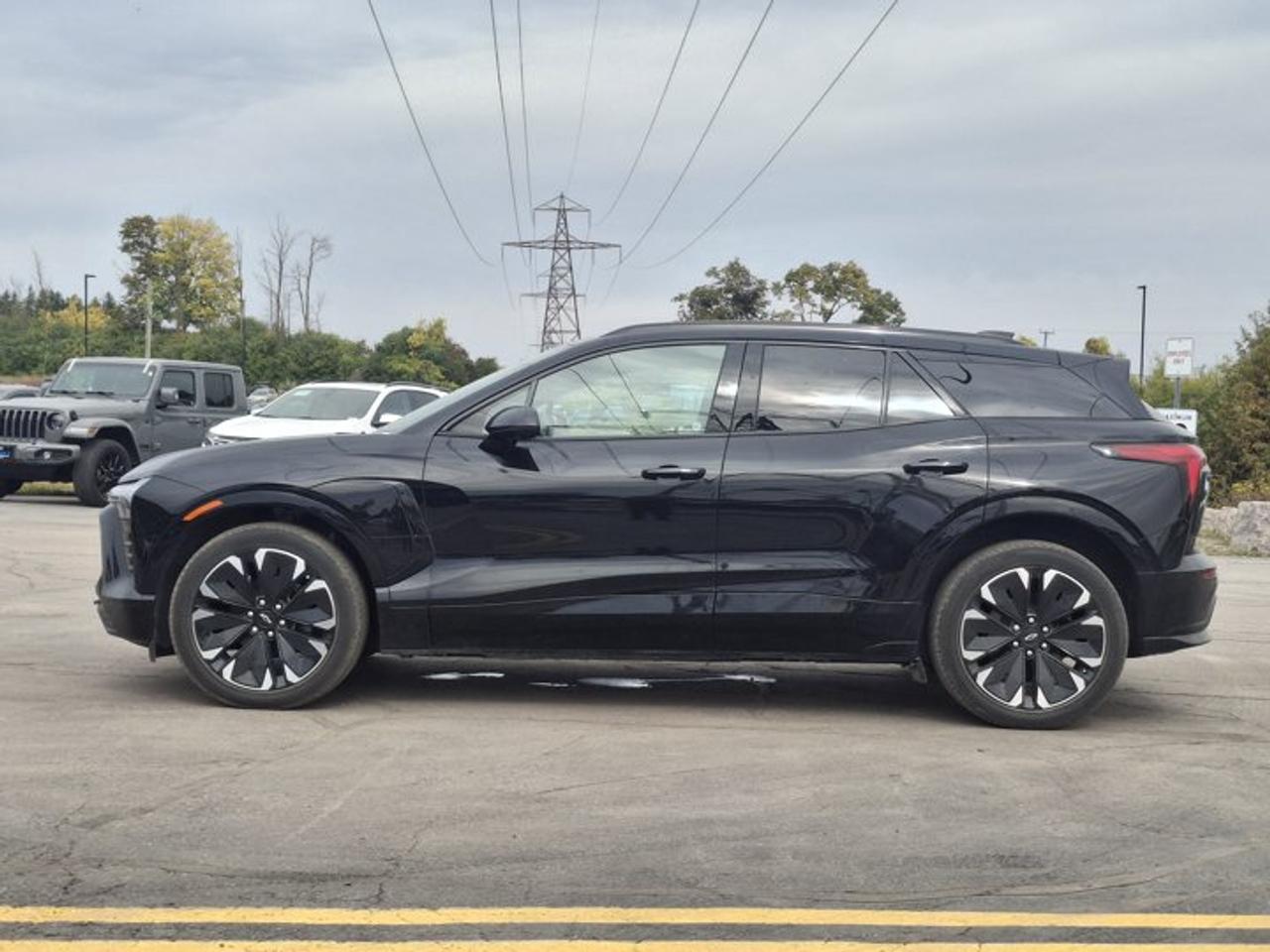 2024 Chevrolet Blazer EV eAWD RS | Leather | Navi | Heated Seats + Steering | Power Liftgate | Adaptive Cruise | and More ! Photo
