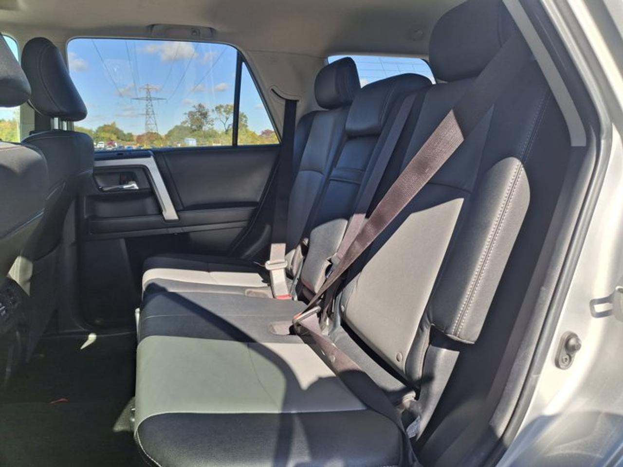 2023 Toyota 4Runner SR5 4x4 | 7 Passenger | Leather | Sunroof | Heated Seats + Steering | Power Seats | and More ! Photo