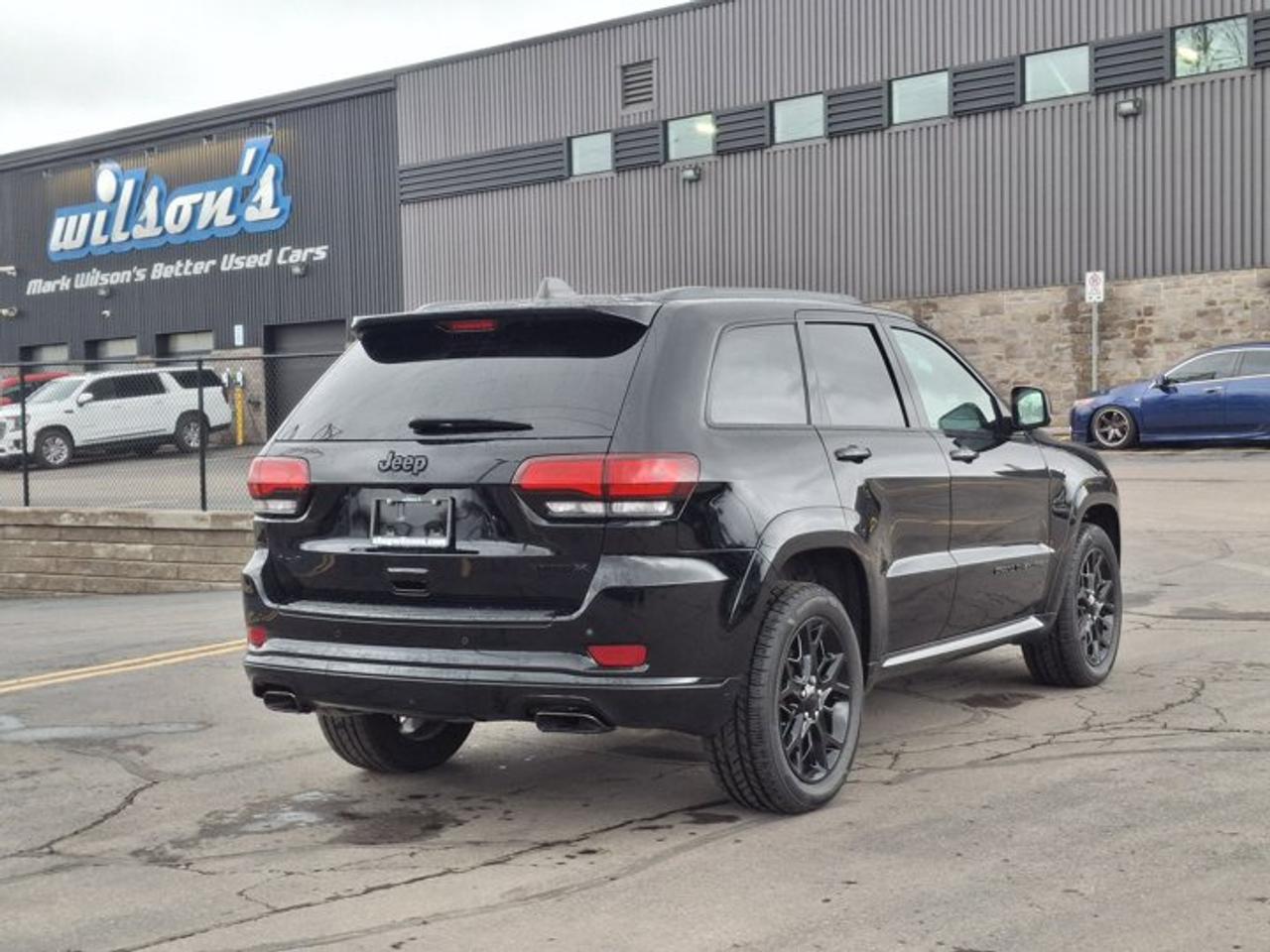 2021 Jeep Grand Cherokee Limited X 4x4 | Split Leather | Sunroof | Tow Group | Heated Seats + Steering | Remote Start & More! Photo4