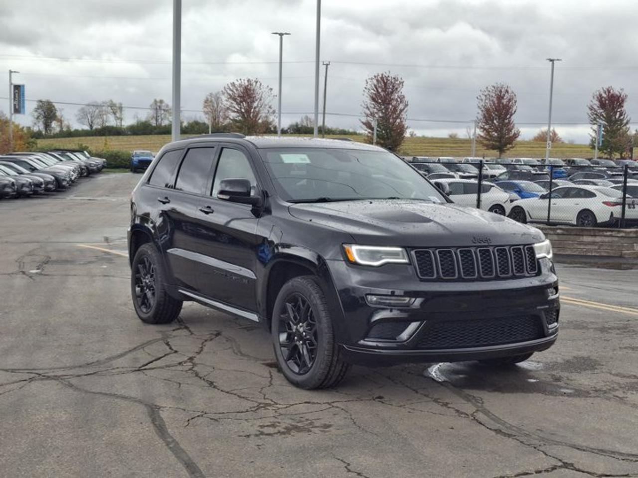2021 Jeep Grand Cherokee Limited X 4x4 | Split Leather | Sunroof | Tow Group | Heated Seats + Steering | Remote Start & More! Photo
