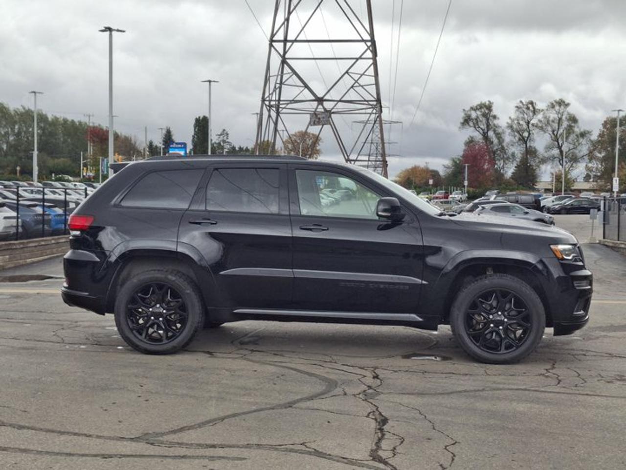 2021 Jeep Grand Cherokee Limited X 4x4 | Split Leather | Sunroof | Tow Group | Heated Seats + Steering | Remote Start & More! Photo