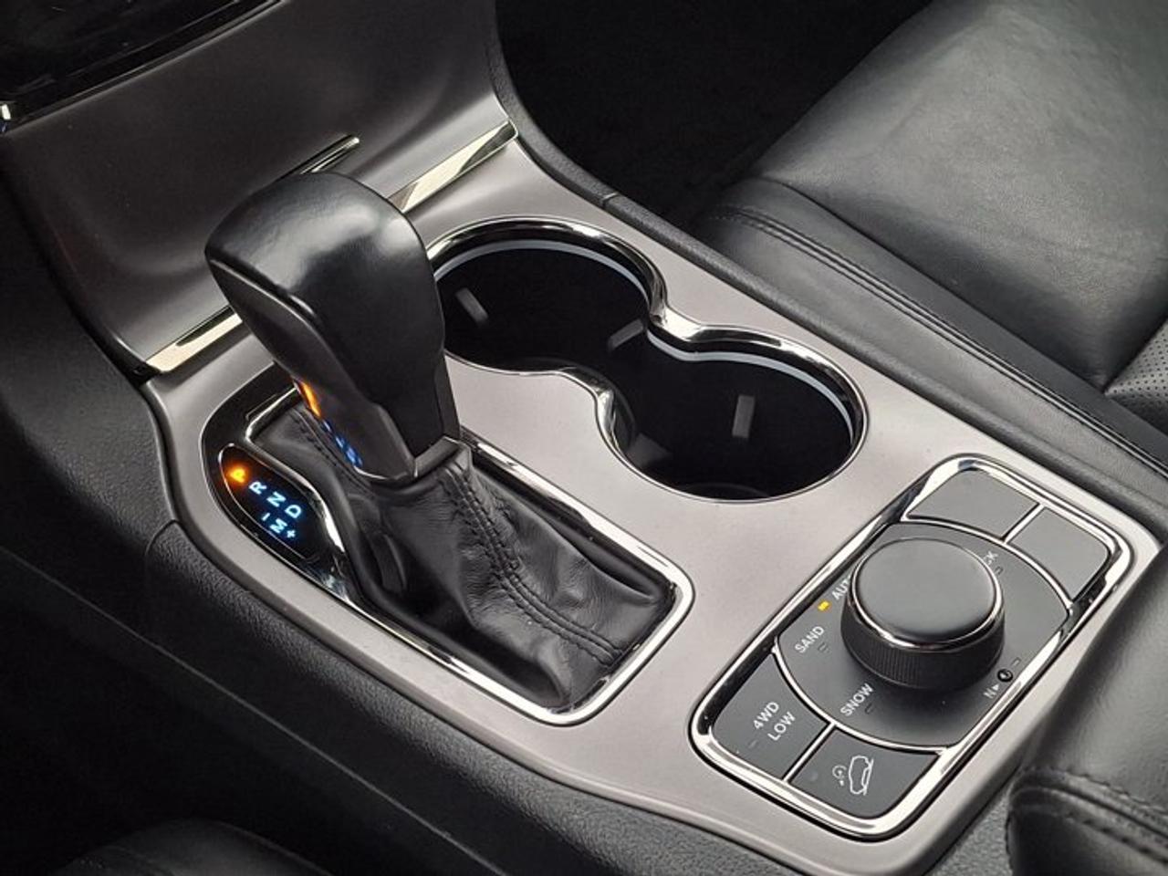 2021 Jeep Grand Cherokee Limited X 4x4 | Split Leather | Sunroof | Tow Group | Heated Seats + Steering | Remote Start & More! Photo