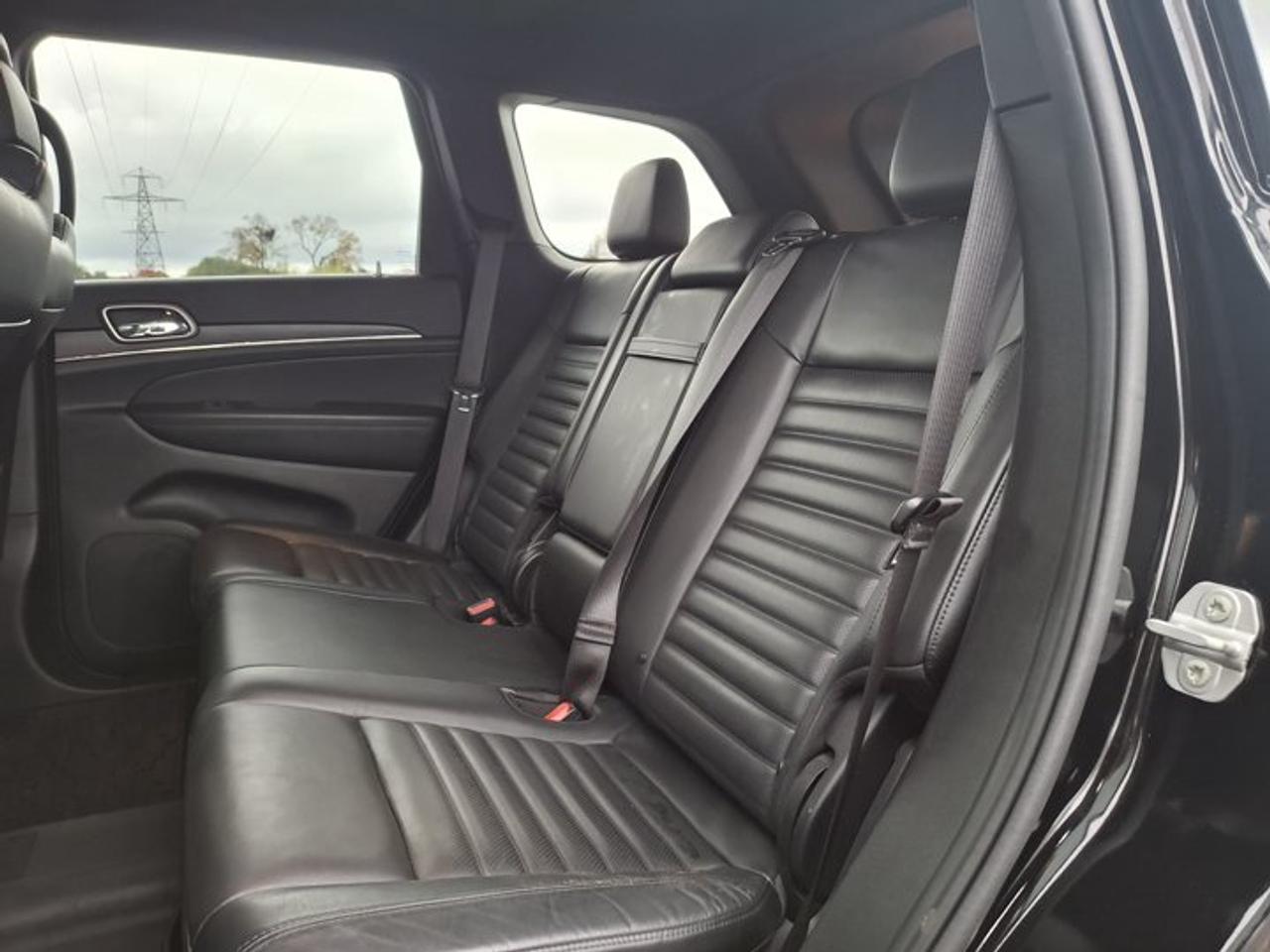 2021 Jeep Grand Cherokee Limited X 4x4 | Split Leather | Sunroof | Tow Group | Heated Seats + Steering | Remote Start & More! Photo