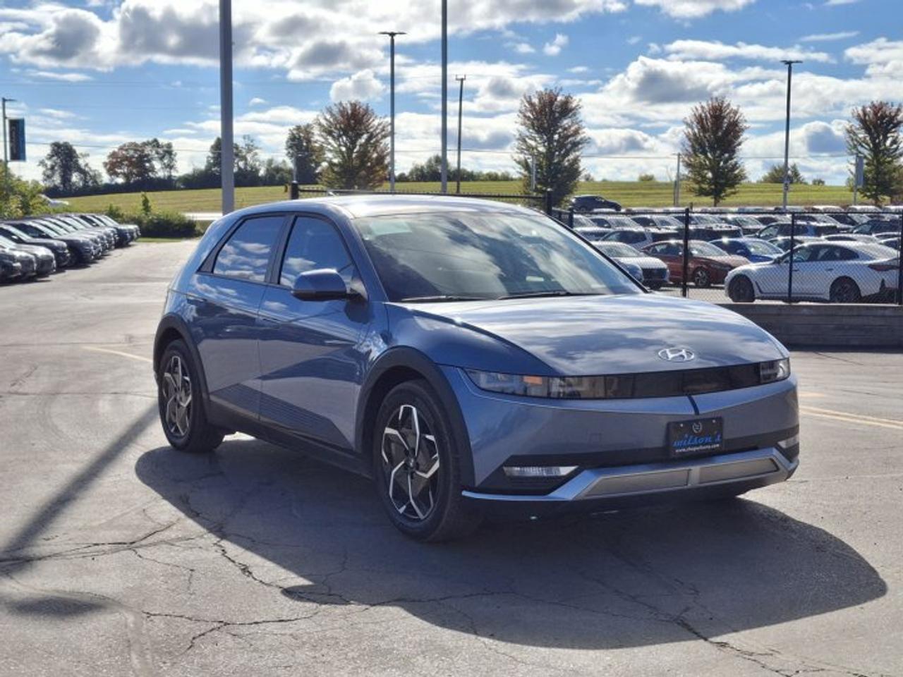 2023 Hyundai IONIQ 5 Preferred Long Range AWD | Heated Seats + Steering | Remote Start | Navi | CarPlay + Android & More! Photo