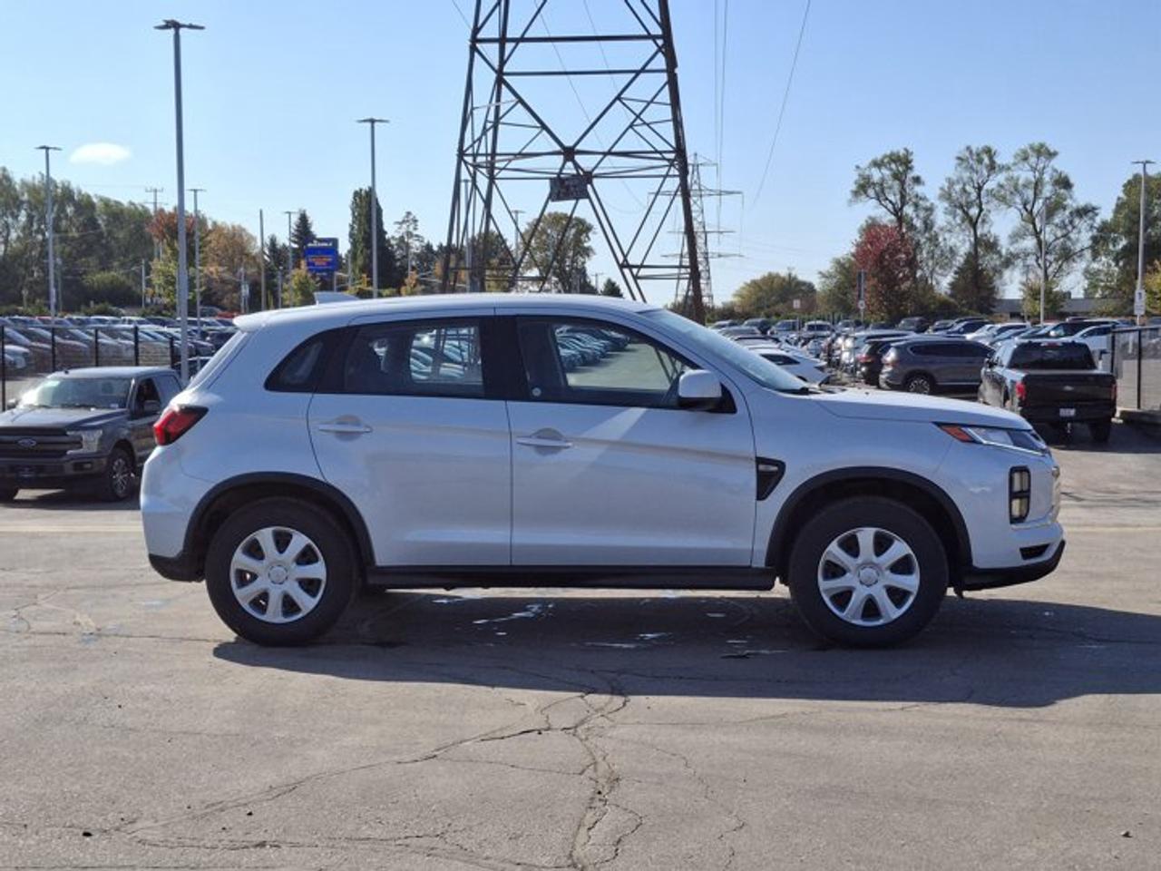 2023 Mitsubishi RVR ES | Heated Seats | Reverse Camera | 8" Display with Carplay + Android Auto | Heated Mirrors & More! Photo