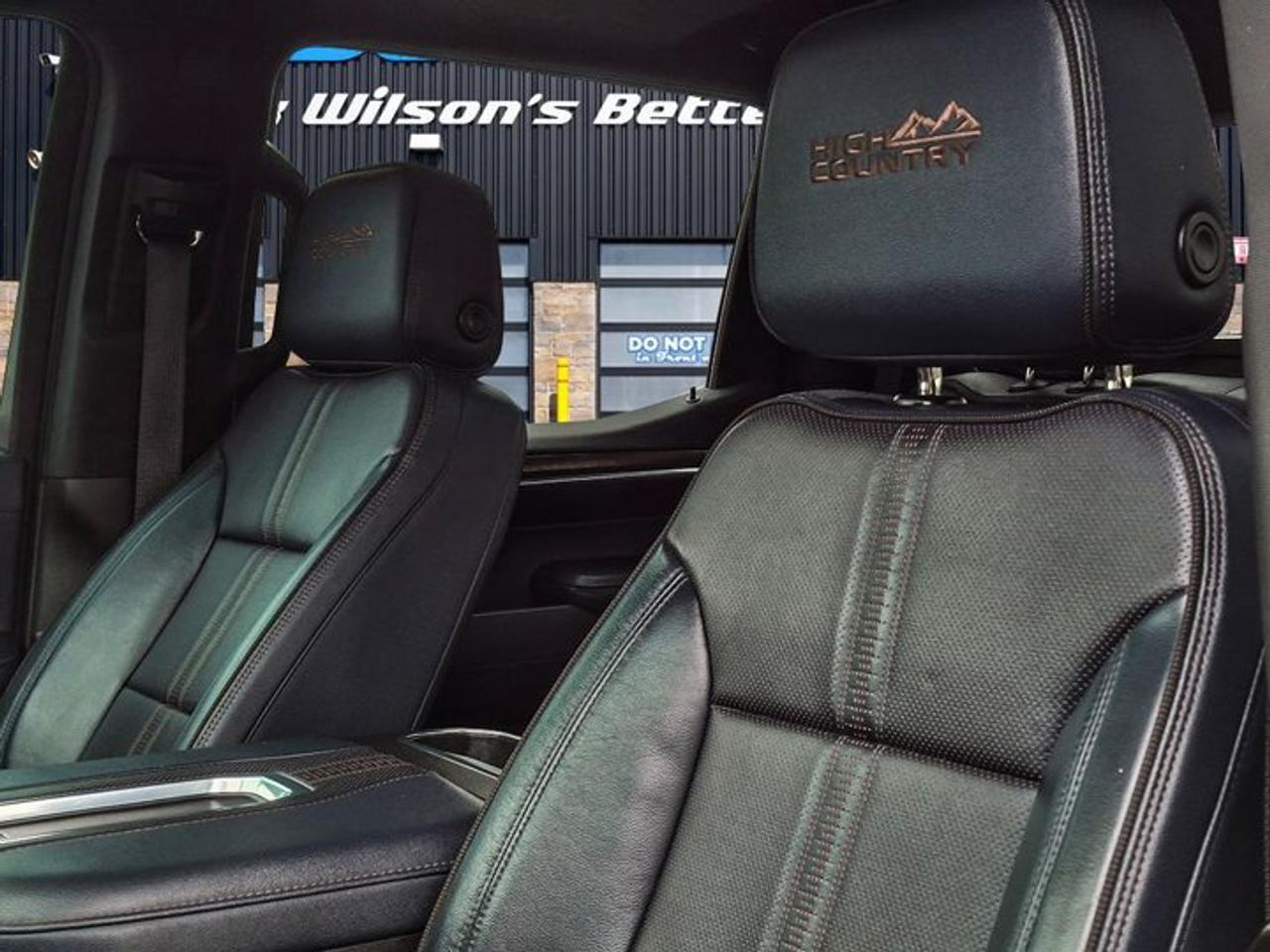 2022 Chevrolet Silverado 1500 High Country Crew 4X4 | 6.5' Box | 6.2L | 22'' Wheels | HUD | Leather | Sunroof | Nav | and More ! Photo