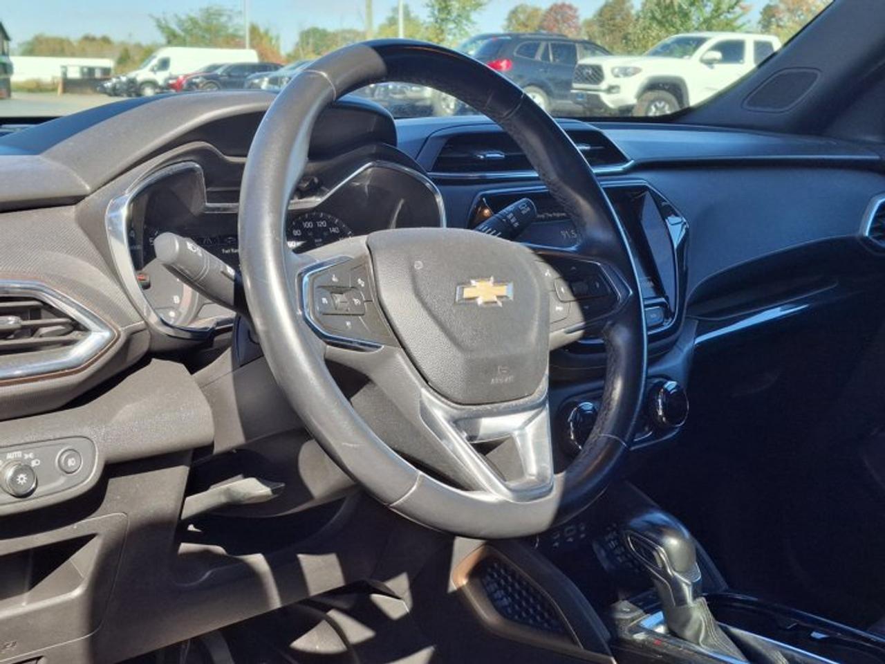 2021 Chevrolet TrailBlazer ACTIV AWD | Pano Roof | Leather | Power Liftgate | Heated Seats | Remote Start | CarPlay | and More! Photo