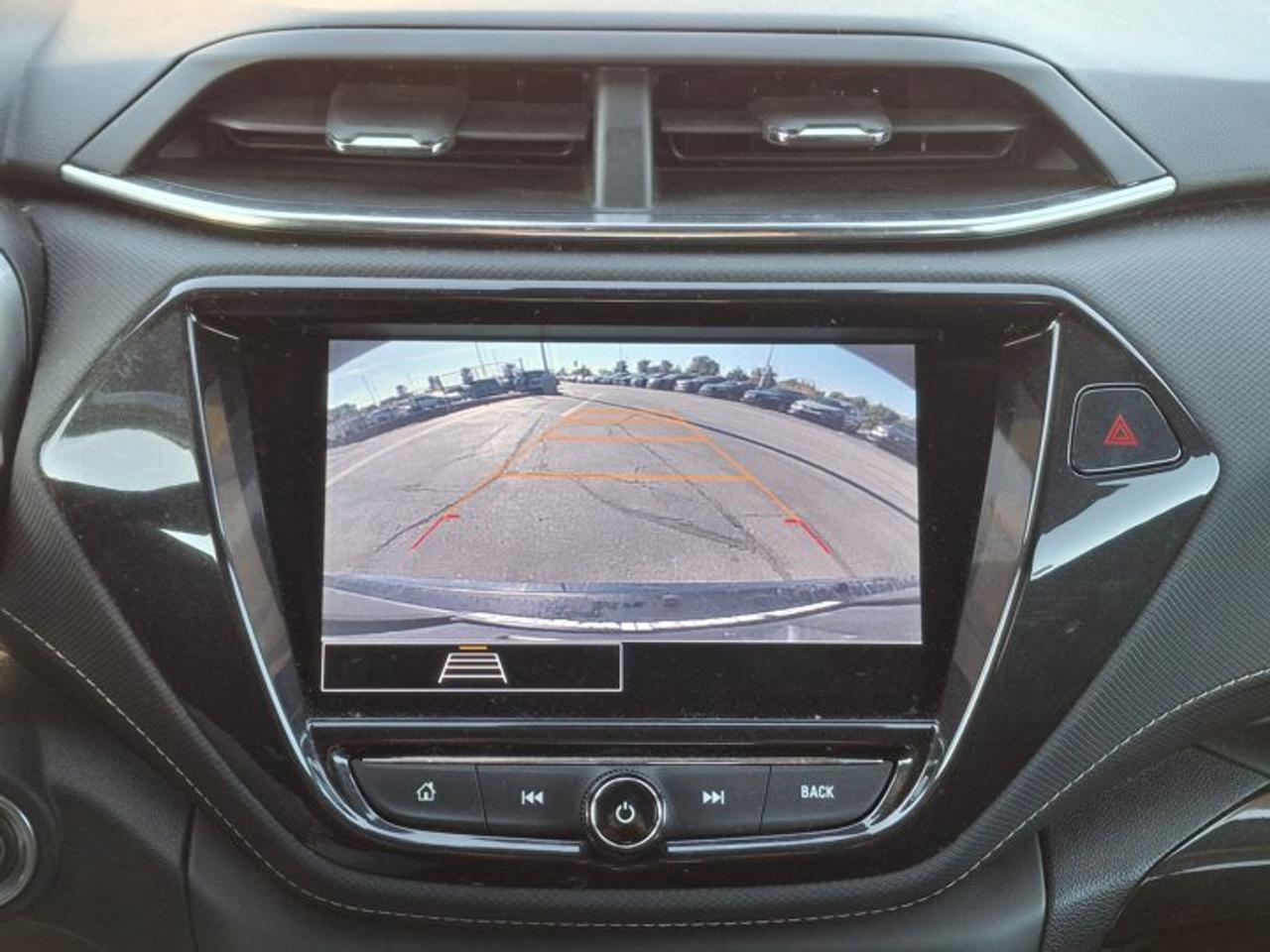 2021 Chevrolet TrailBlazer ACTIV AWD | Pano Roof | Leather | Power Liftgate | Heated Seats | Remote Start | CarPlay | and More! Photo
