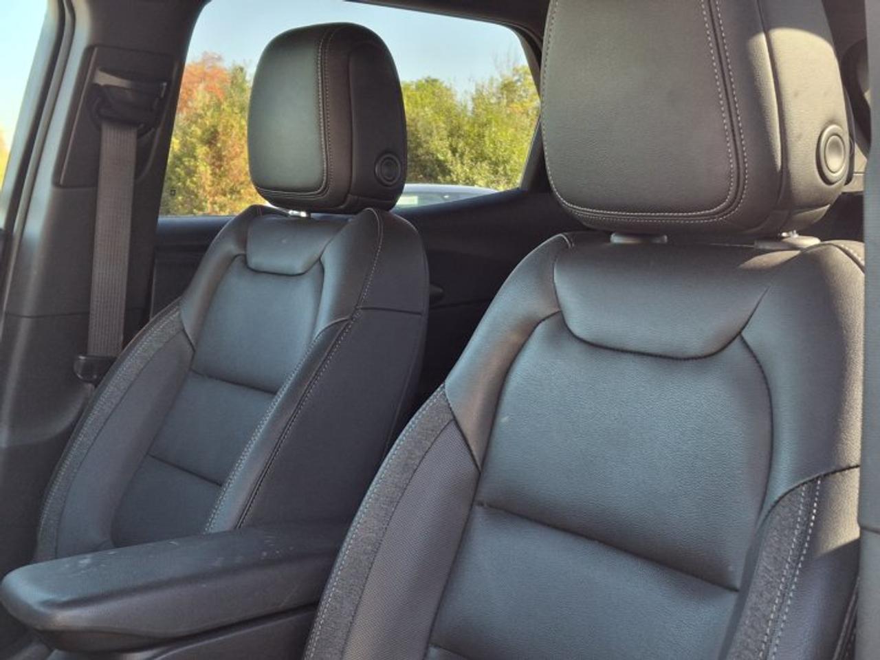 2021 Chevrolet TrailBlazer ACTIV AWD | Pano Roof | Leather | Power Liftgate | Heated Seats | Remote Start | CarPlay | and More! Photo