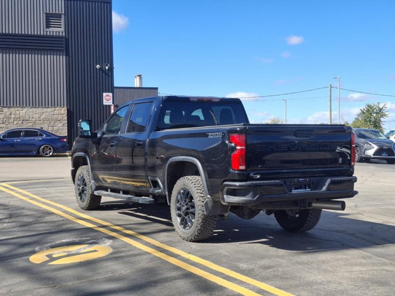 2026 Chevrolet Silverado 2500 HD LT Crew 4X4 | Diesel | Trail Boss | Z71 | 360 Camera | Heated Wheel + Seats | Remote Start and More! Photo