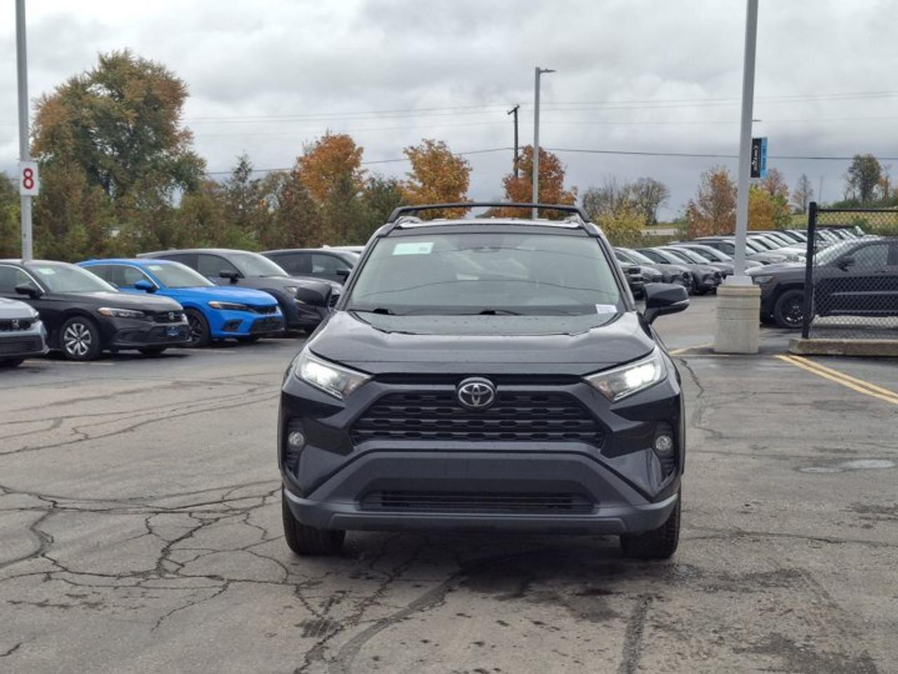 2021 Toyota RAV4 XLE Premium AWD | Leather | Sunroof | Heated Seats + Steering | Radar Cruise | Carplay & More ! Photo
