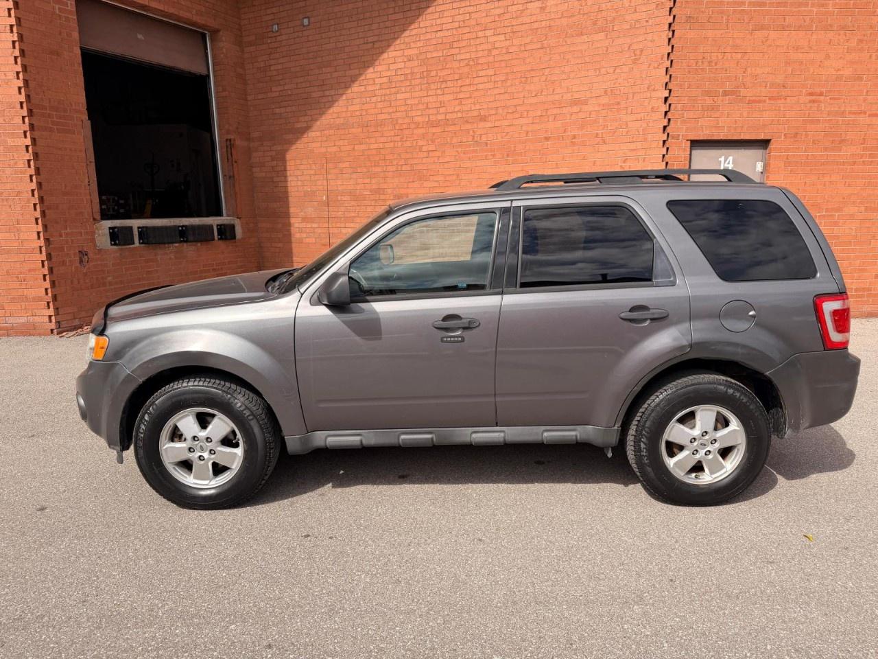 2011 Ford Escape FWD 4dr I4 Auto XLT Photo