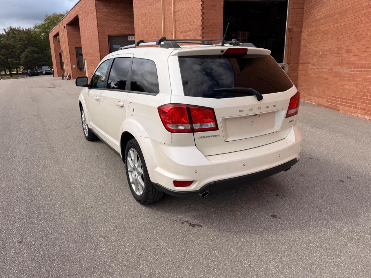 2013 Dodge Journey FWD 4DR CREW Photo
