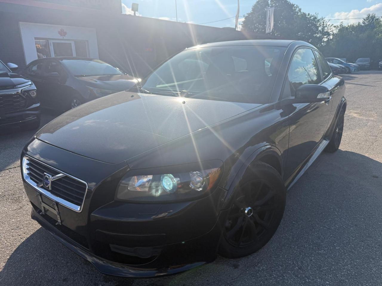 2008 Volvo C30 2dr Cpe Man T5 Snrf / YOU SAFETY YOU SAVE - Photo #1