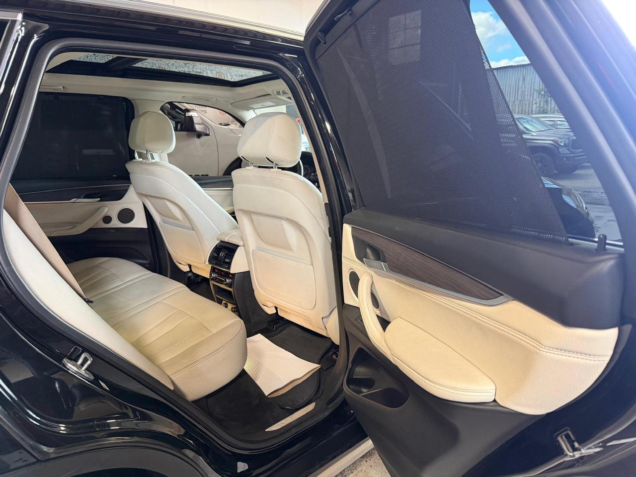 2015 BMW X5 xDrive35d | DIESEL | SUNROOF | WOOD TRIM | SPOILER Photo