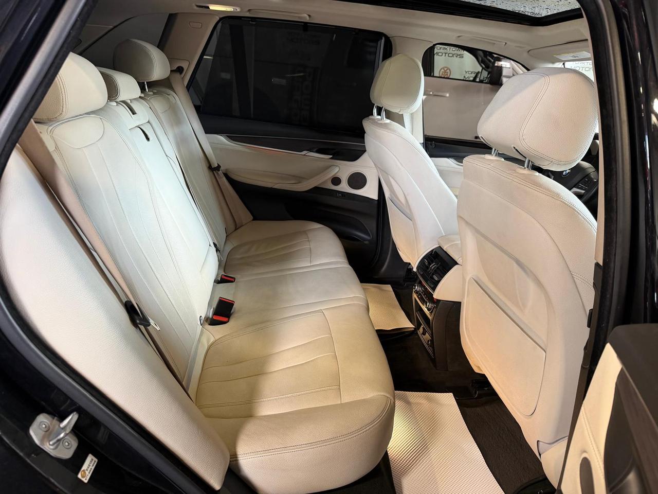 2015 BMW X5 xDrive35d | DIESEL | SUNROOF | WOOD TRIM | SPOILER Photo
