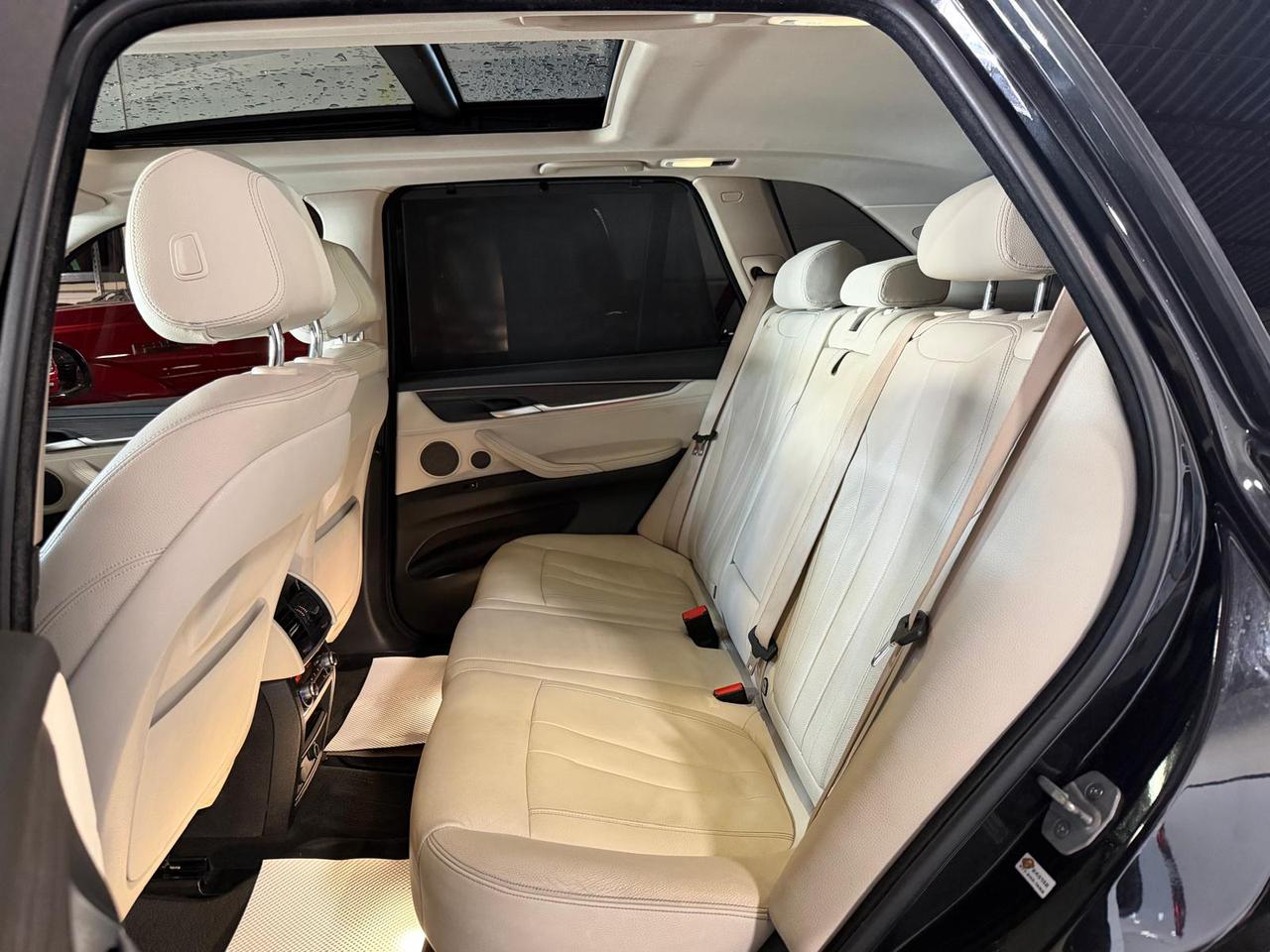 2015 BMW X5 xDrive35d | DIESEL | SUNROOF | WOOD TRIM | SPOILER Photo