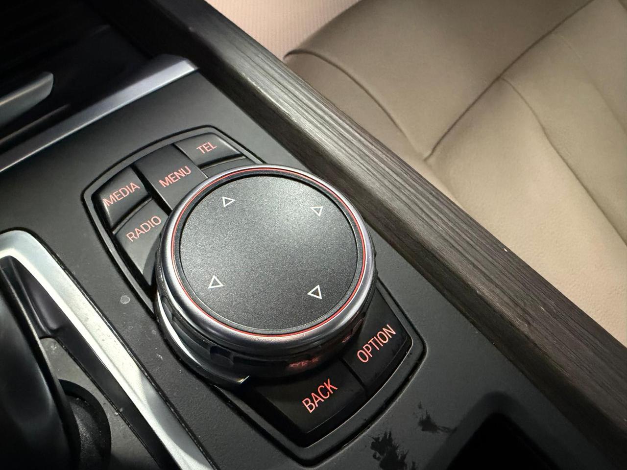 2015 BMW X5 xDrive35d | DIESEL | SUNROOF | WOOD TRIM | SPOILER Photo