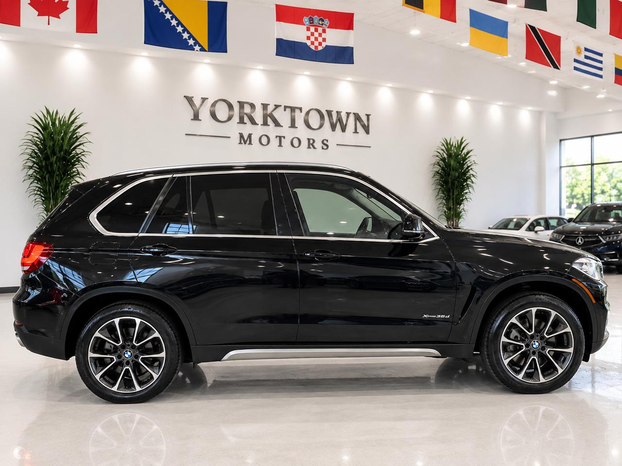 2015 BMW X5 xDrive35d | DIESEL | SUNROOF | WOOD TRIM | SPOILER Photo