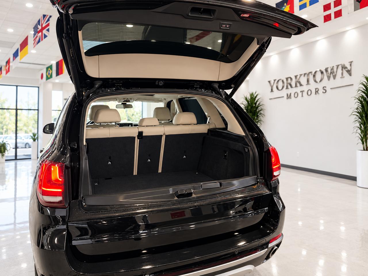 2015 BMW X5 xDrive35d | DIESEL | SUNROOF | WOOD TRIM | SPOILER Photo