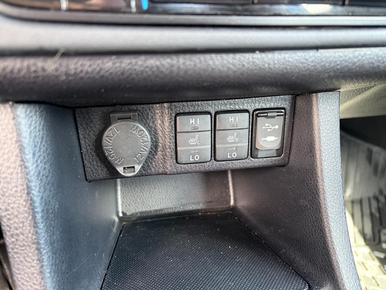 2019 Toyota Corolla LE Photo