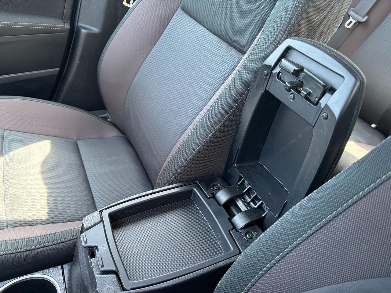 2019 Toyota Corolla LE Photo
