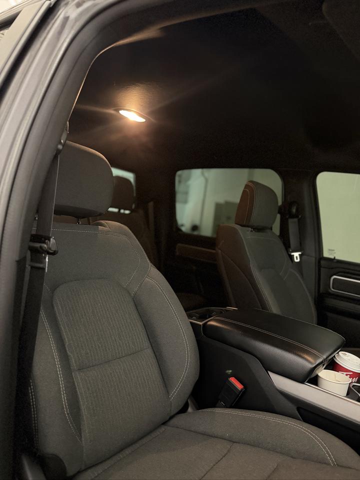2022 RAM 1500 Big Horn 4x4 Crew Cab 5'7" Box Photo