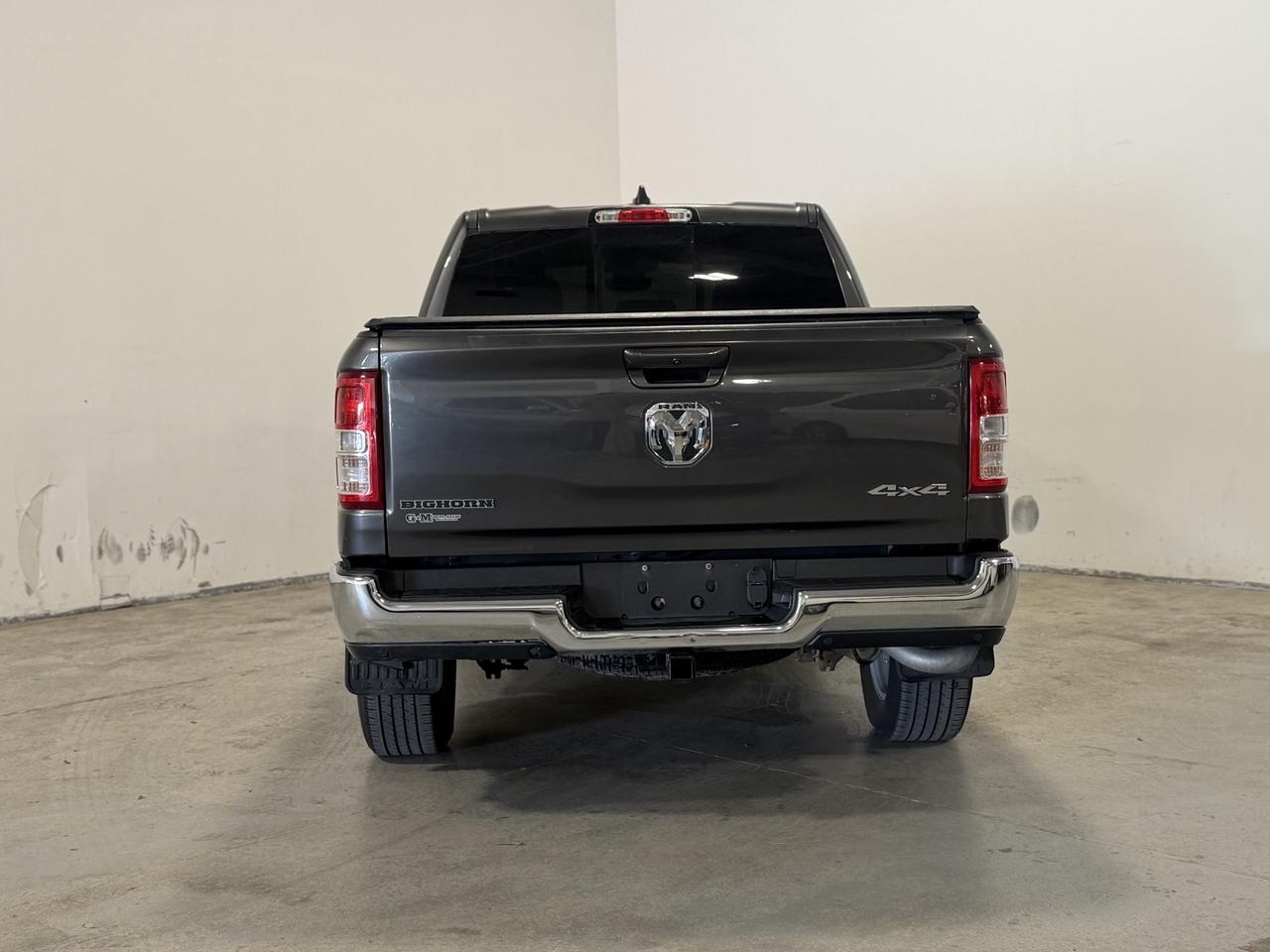 2022 RAM 1500 Big Horn 4x4 Crew Cab 5'7" Box Photo4