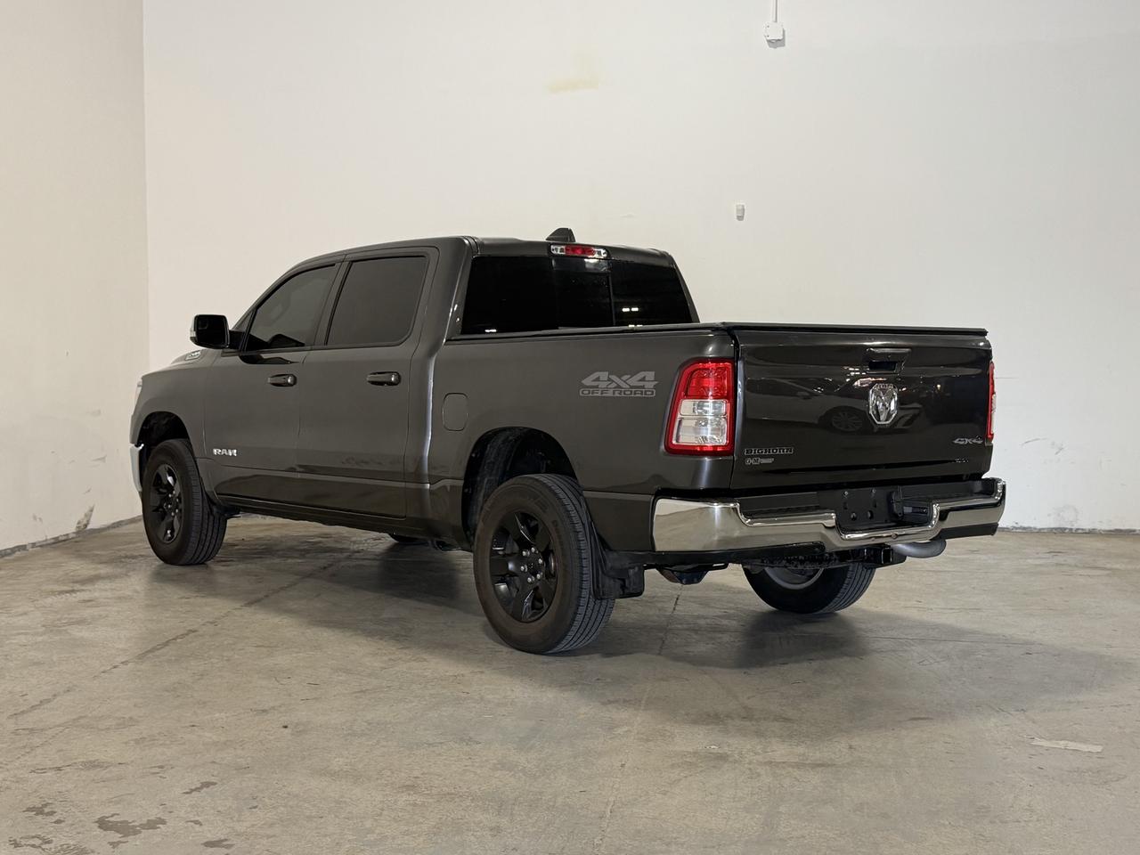 2022 RAM 1500 Big Horn 4x4 Crew Cab 5'7" Box Photo3