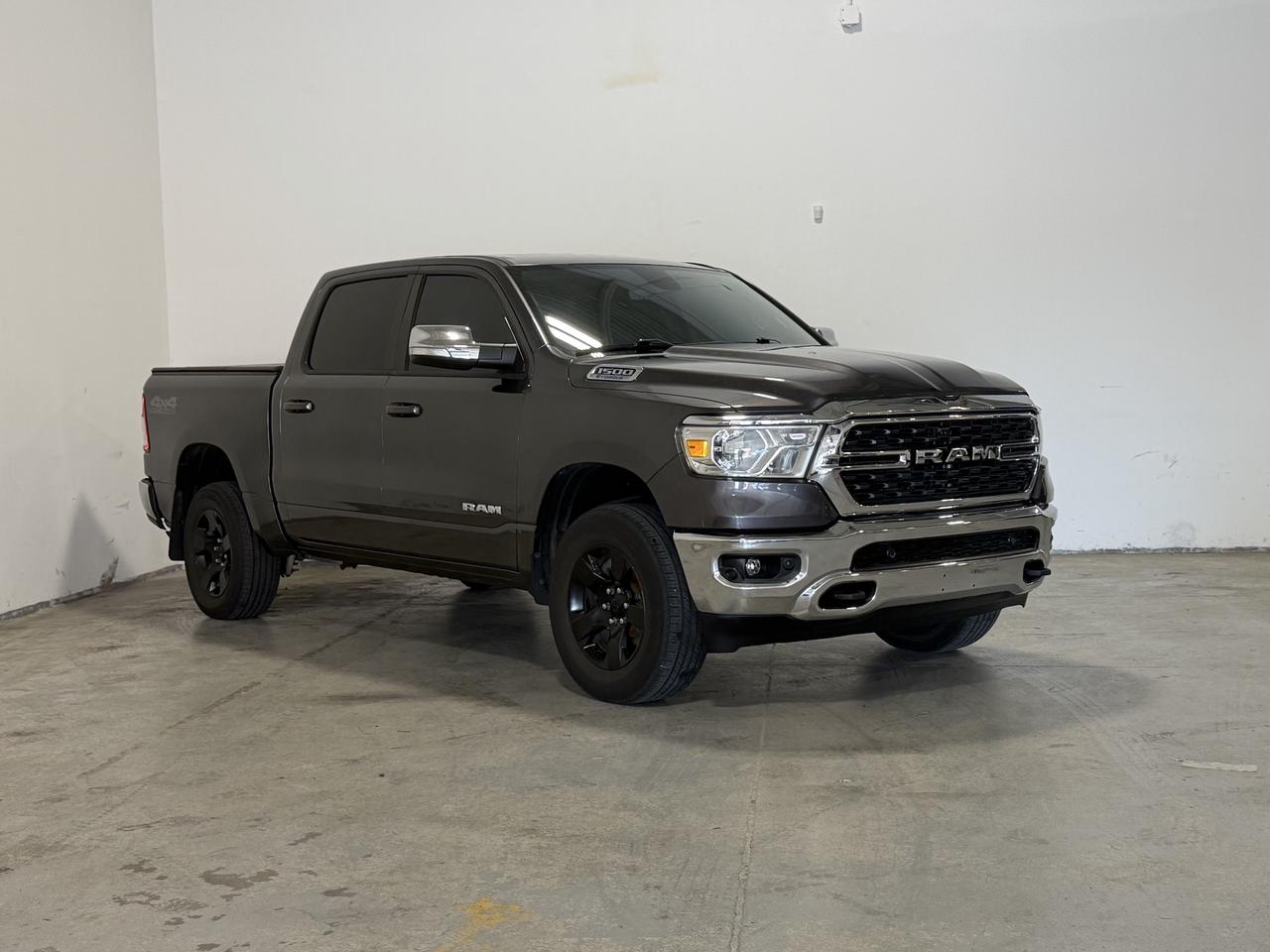 2022 RAM 1500 Big Horn 4x4 Crew Cab 5'7" Box Photo2