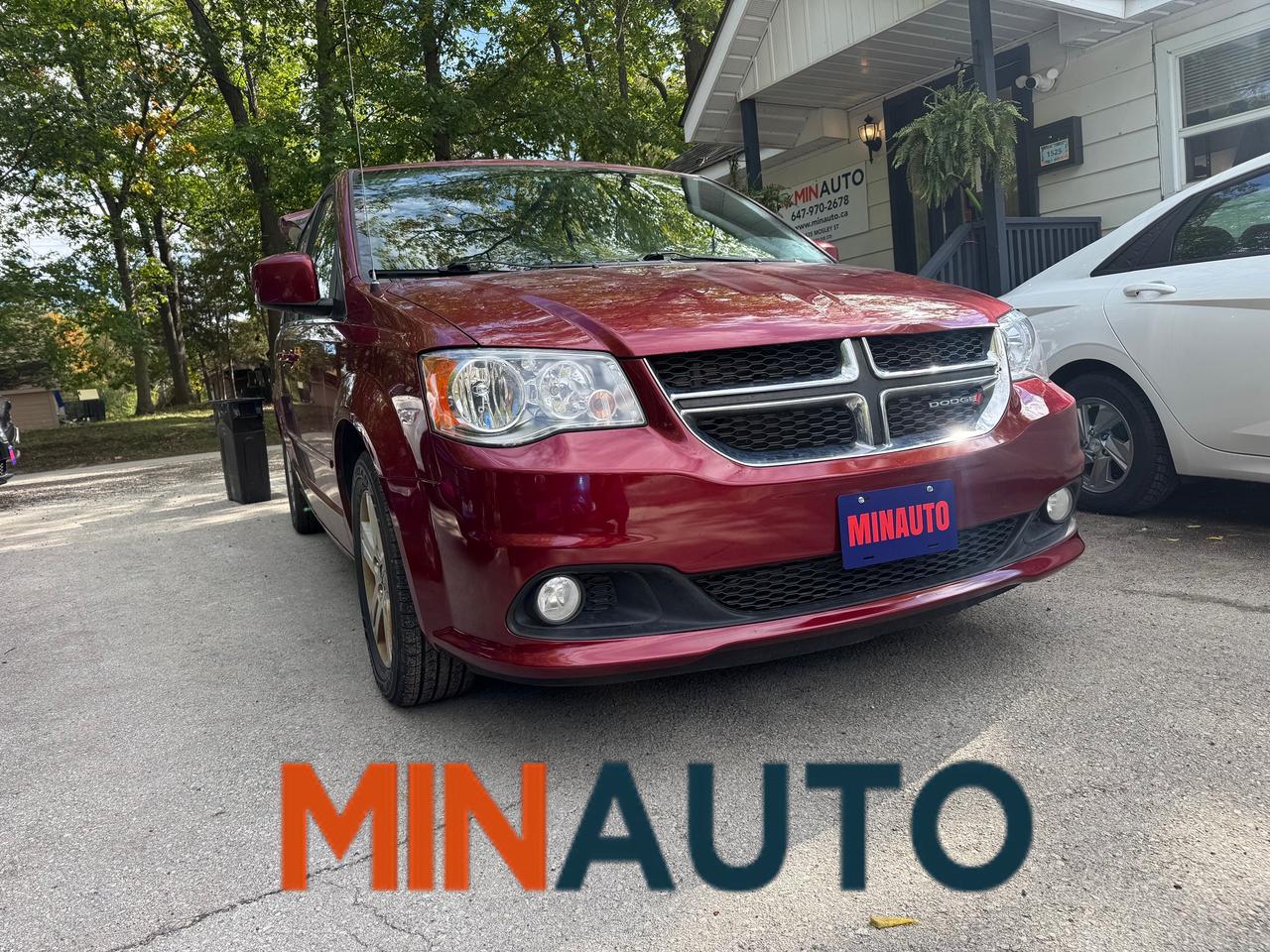 2015 Dodge Grand Caravan SXT Premium Plus - Photo #1