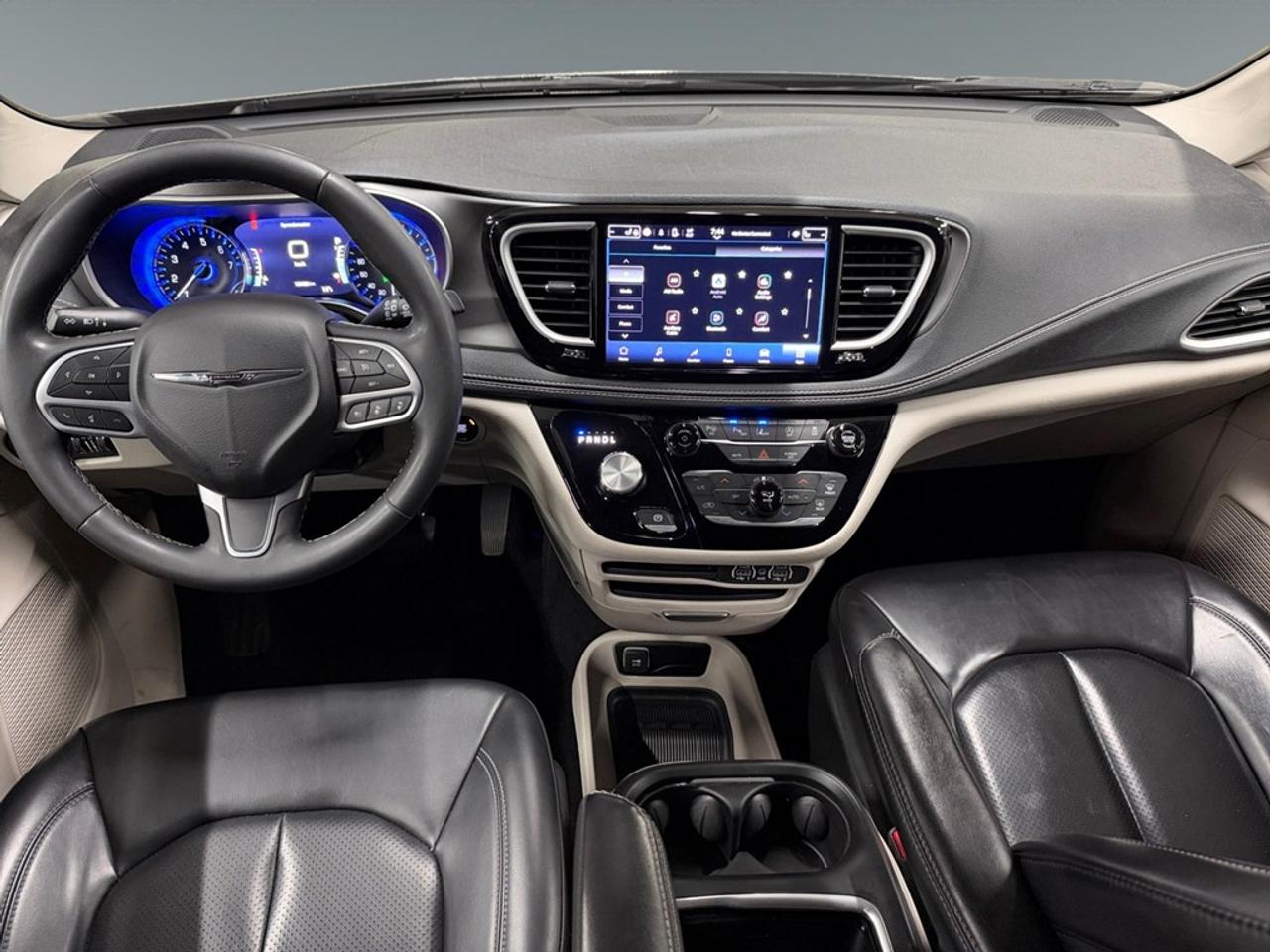 2023 Chrysler Pacifica Touring L FWD Photo