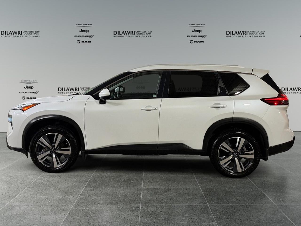 2024 Nissan Rogue AWD SV Moonroof Photo1