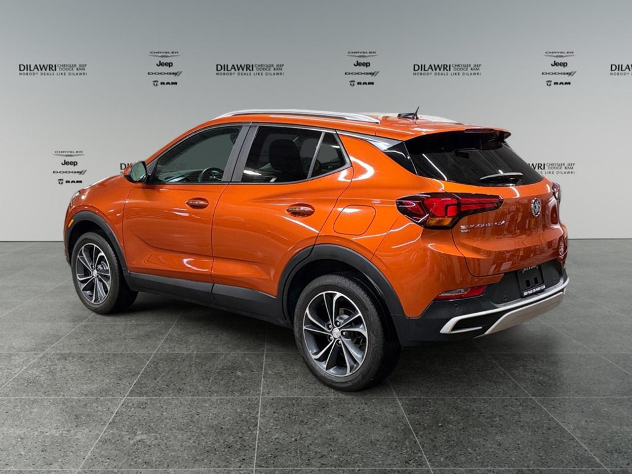 2022 Buick Encore GX AWD 4dr Select Photo2