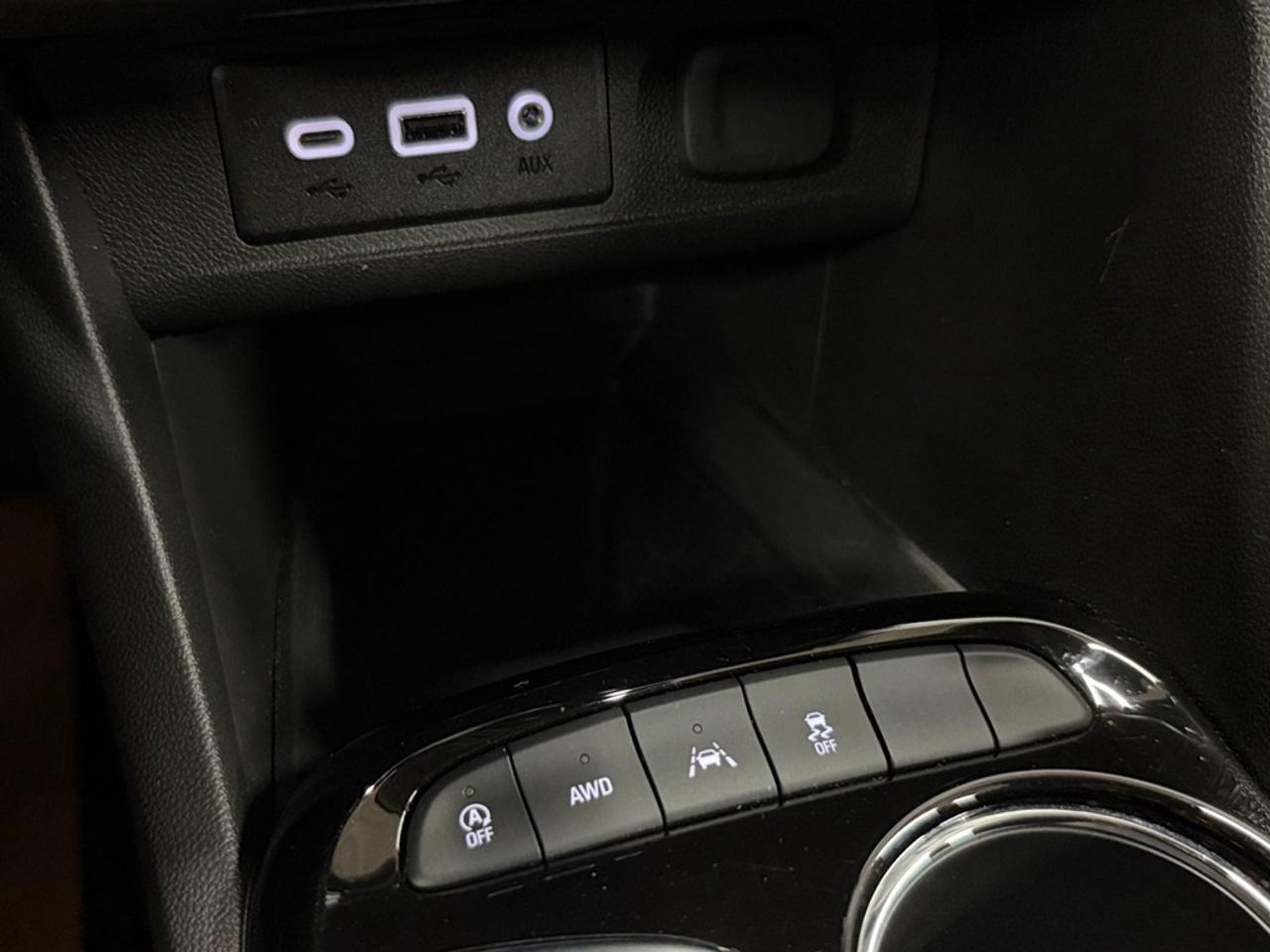 2022 Buick Encore GX AWD 4dr Select Photo