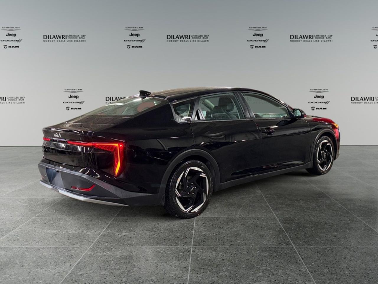 2025 Kia K4 EX FWD Photo4