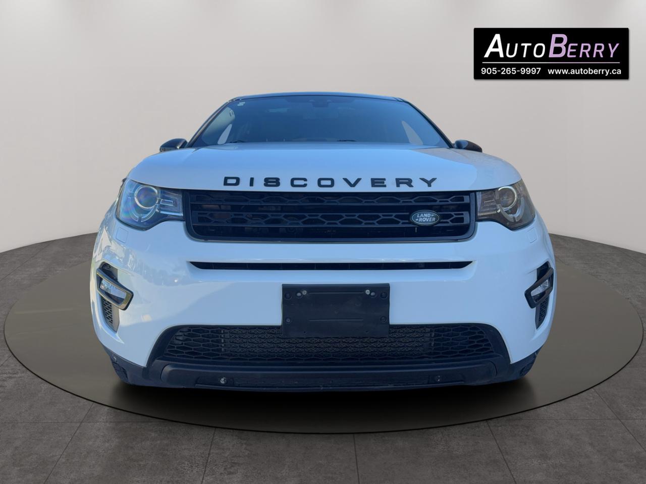2016 Land Rover Discovery Sport HSE Photo