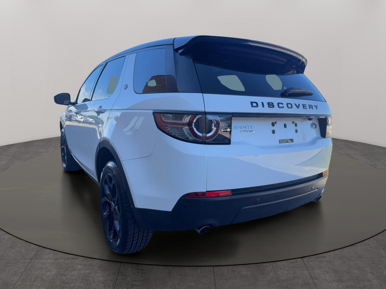 2016 Land Rover Discovery Sport HSE Photo
