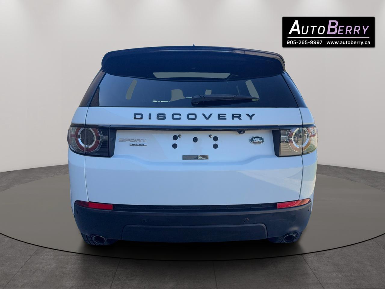 2016 Land Rover Discovery Sport HSE Photo