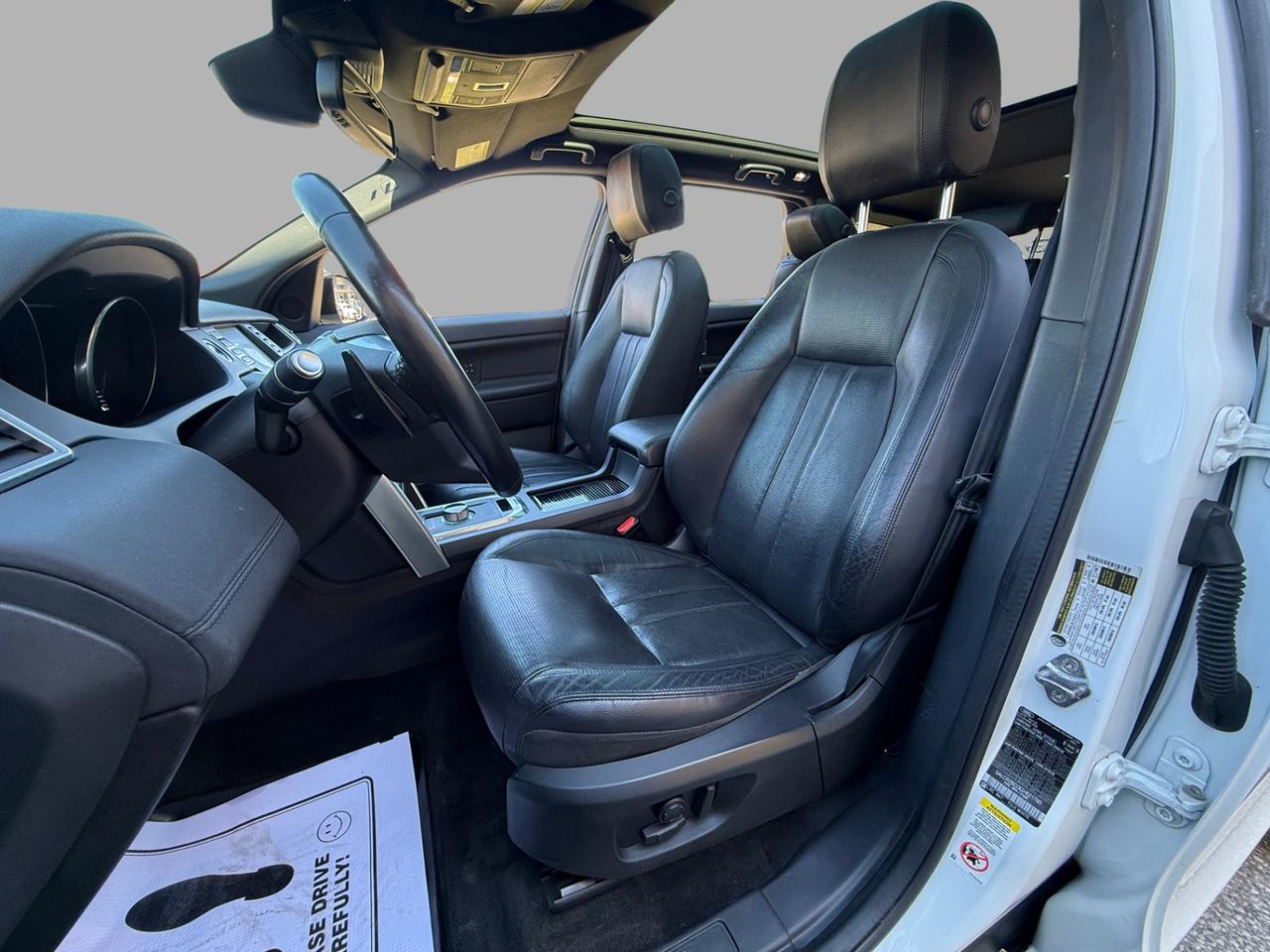 2016 Land Rover Discovery Sport HSE Photo