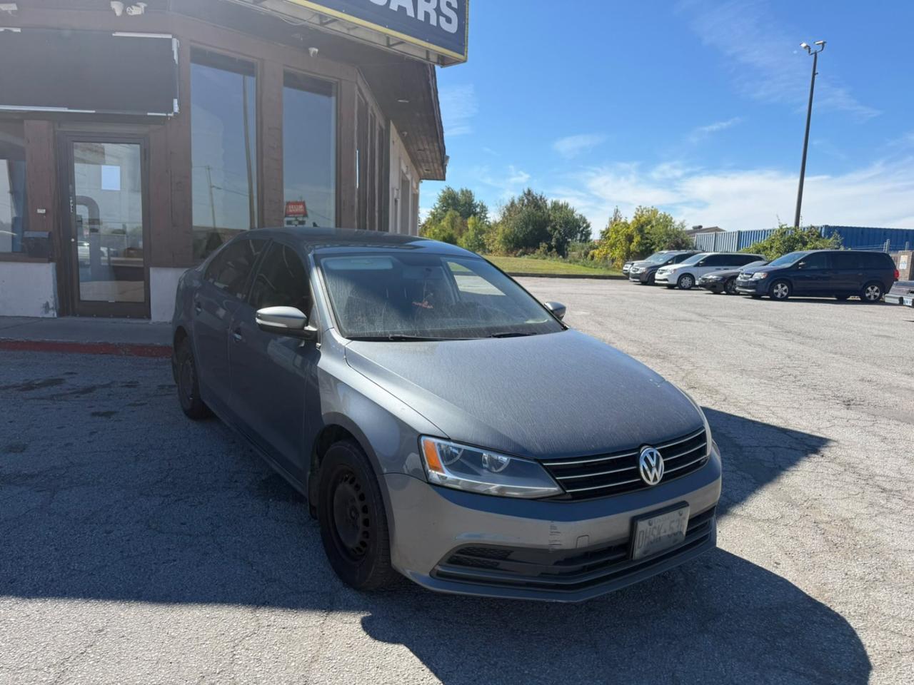 2015 Volkswagen Jetta 4dr 2.0L Auto Trendline Photo