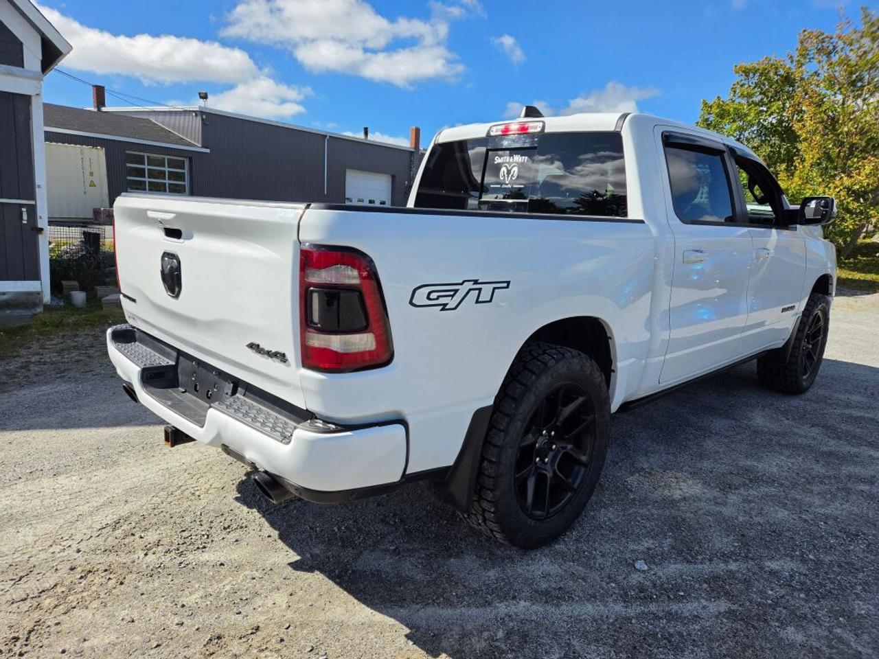 2024 RAM 1500 SPORT GT Photo4