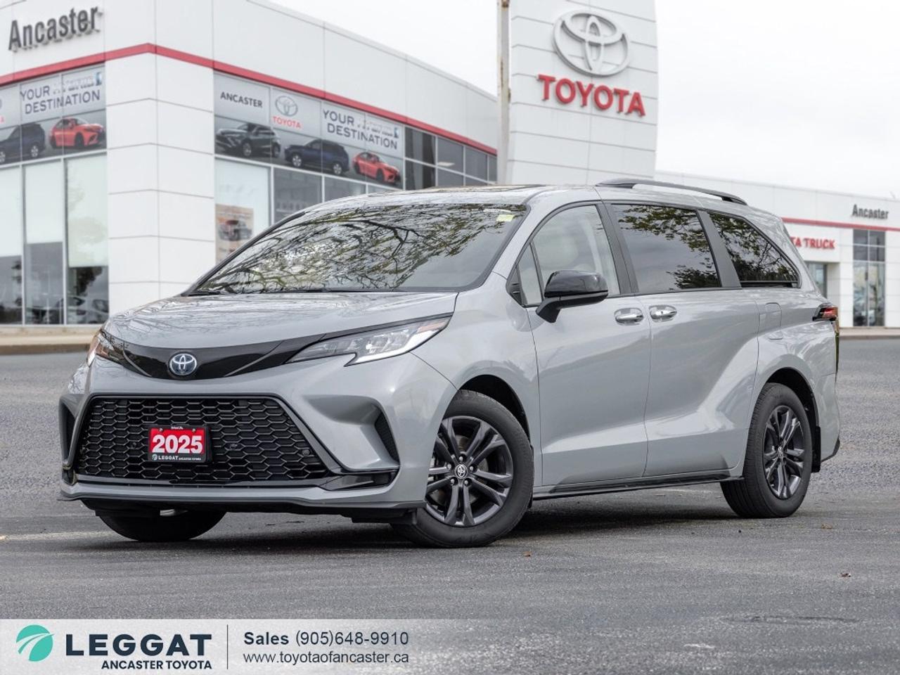 2025 Toyota Sienna XSE 7-Passenger AWD Photo0