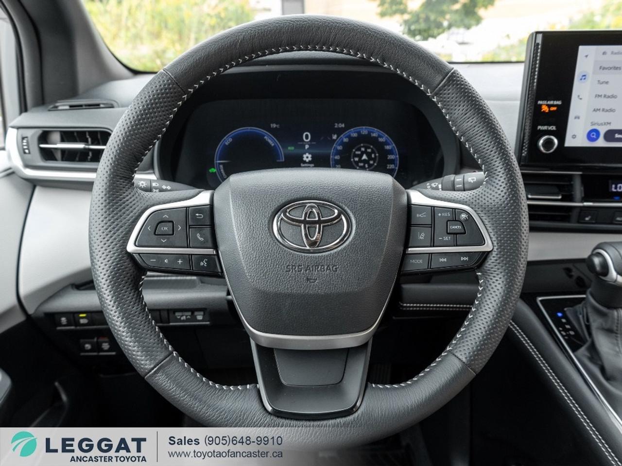 2025 Toyota Sienna XSE 7-Passenger AWD Photo