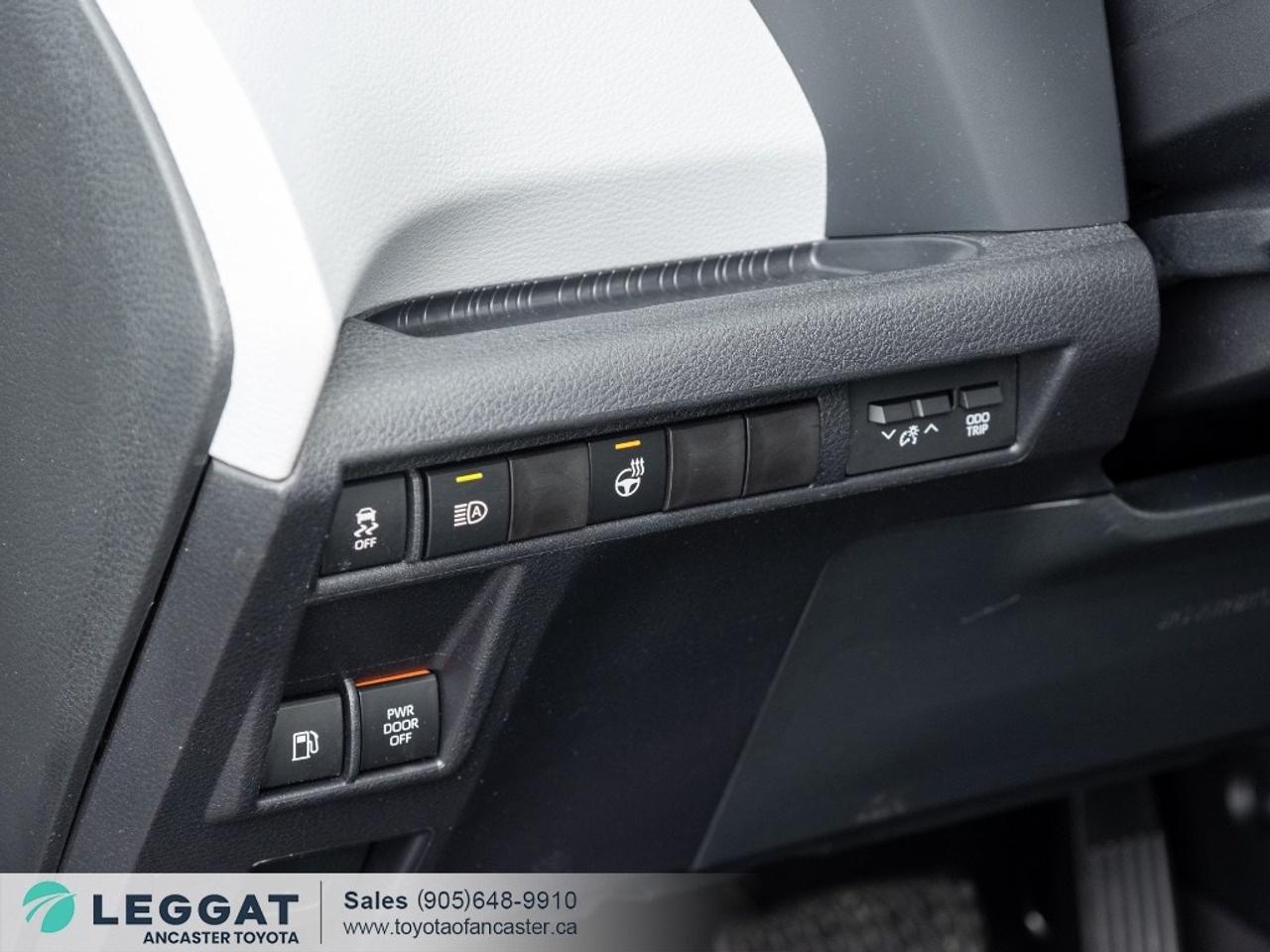 2025 Toyota Sienna XSE 7-Passenger AWD Photo