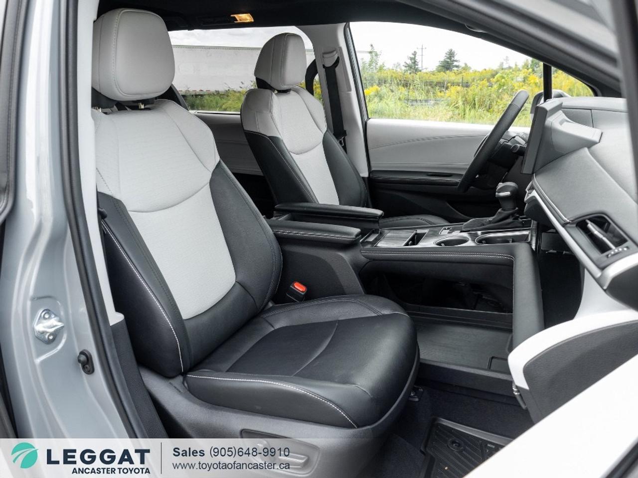 2025 Toyota Sienna XSE 7-Passenger AWD Photo